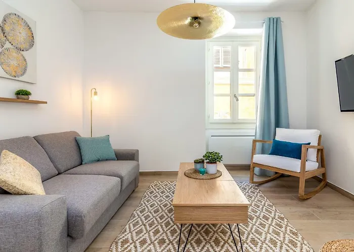 Cosy Basilique Apartment Menton